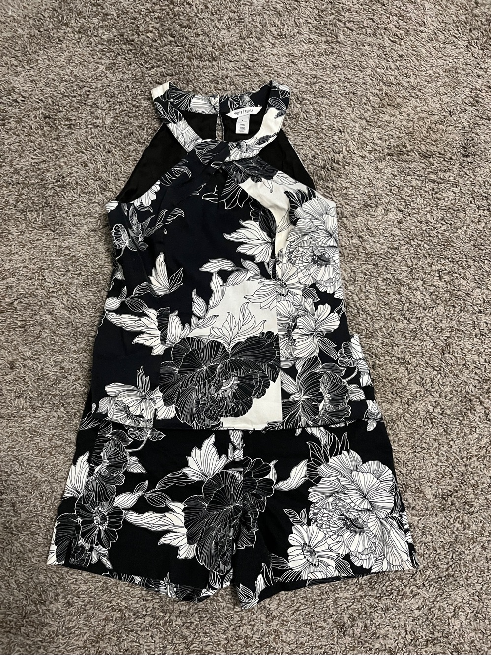 White House Black Market Black & White Floral Short Set